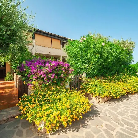 Daire 4 Beds In Marinella Just 100 Mt From The