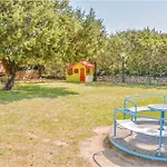 4 Beds In Marinella Just 100 Mt From The 아파트
